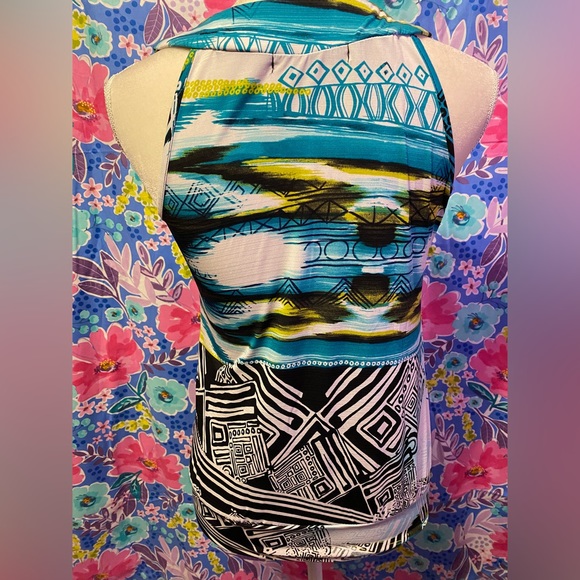 💕3 for $20💕 Tank Tops with wooden like beans - Picture 4 of 7